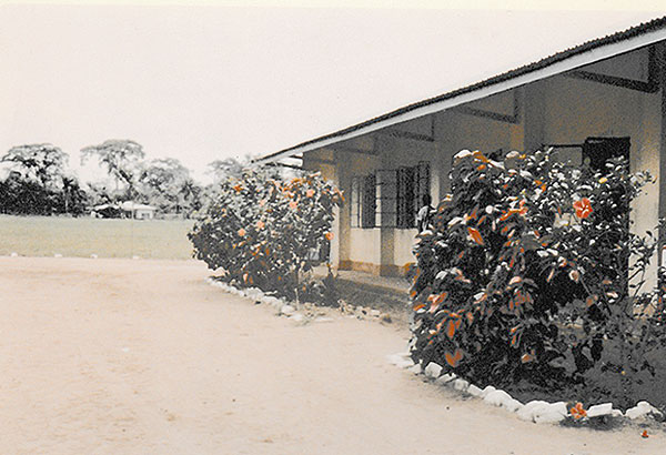 001b-Nigerian-school-1965-6